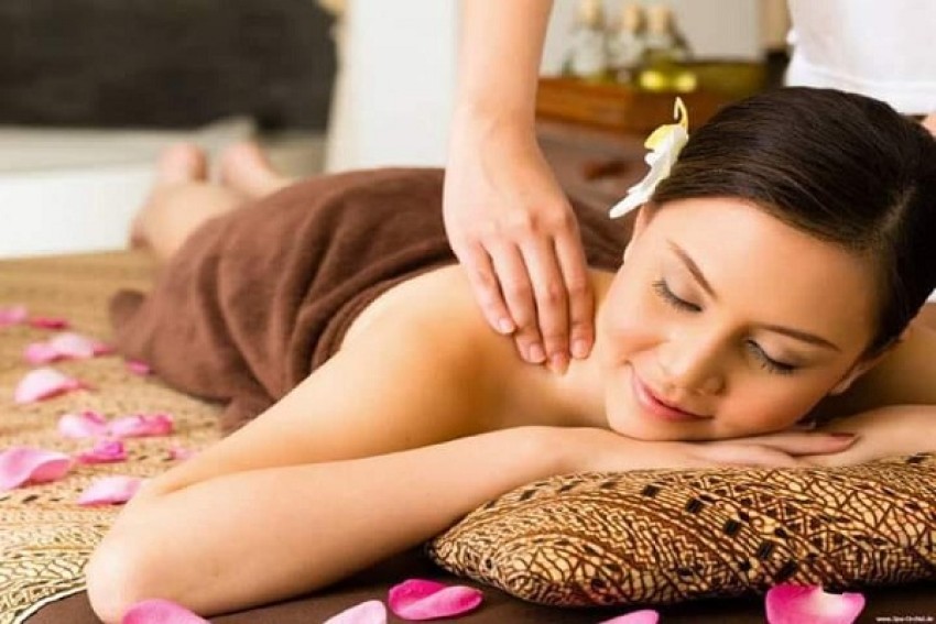 Sự thư giãn tuyệt vời đến từ phương pháp massage tinh tế, ( Nguồn Internet ).